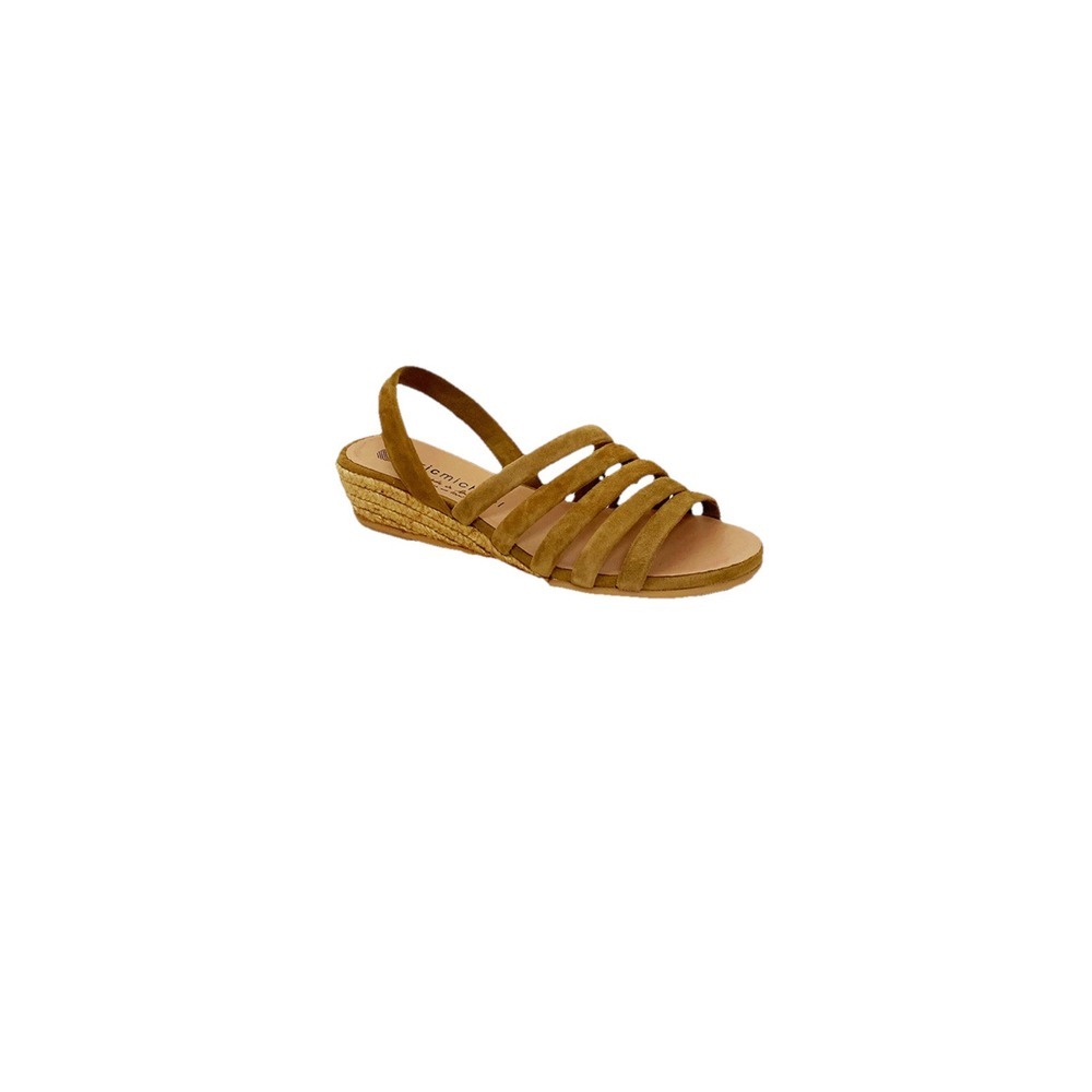 Eric Michael Elva Style Strappy Low Sandals Size 40 Or 8.5 US Camel Low Heel EUC